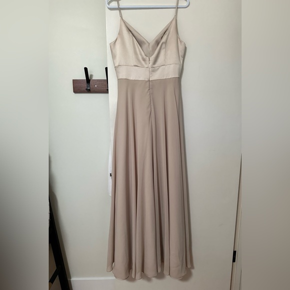 Essence of Australia - Sorrela Vita dress - Picture 2 of 3